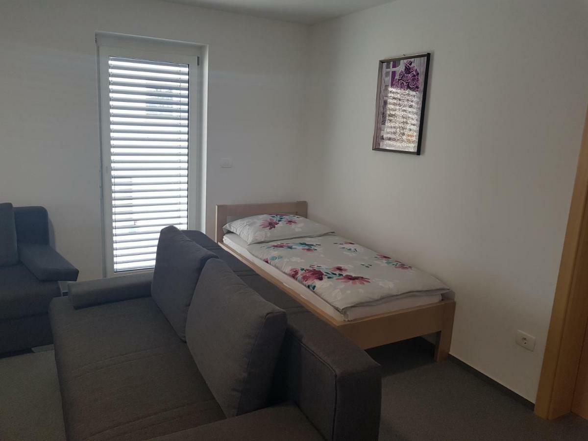 Apartmaji Jankovic Logatec Ngoại thất bức ảnh